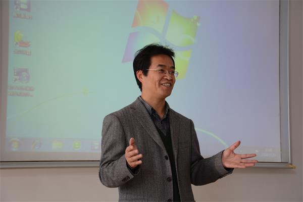 伟德BETVlCTOR1946源于英国网络与新媒体系成立