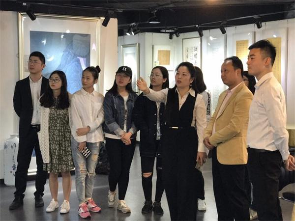 我们师生参观金鼎文化传播有限公司