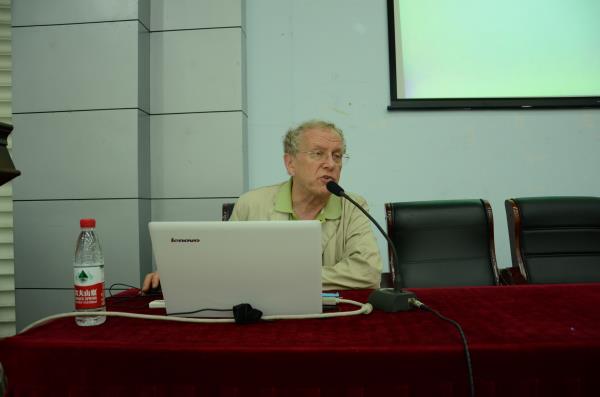 哈德斯菲尔德大学Alistair教授、Bruce Hanlin教授来我校讲学