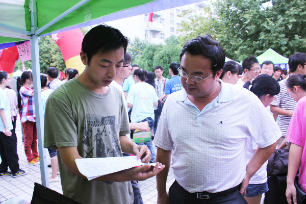 我们迎来2012级新生