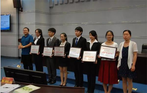 我们学生会获评“伟德bv1946官方网站优秀学生分会”